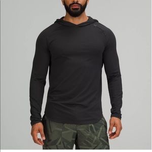 Men’s lulu pullover with hood